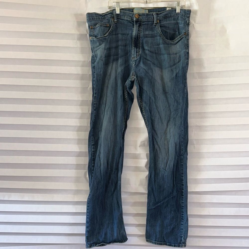 Wrangler Flex Blue Jeans Men’s Size 38x32 Stretch Denim Straight Fit